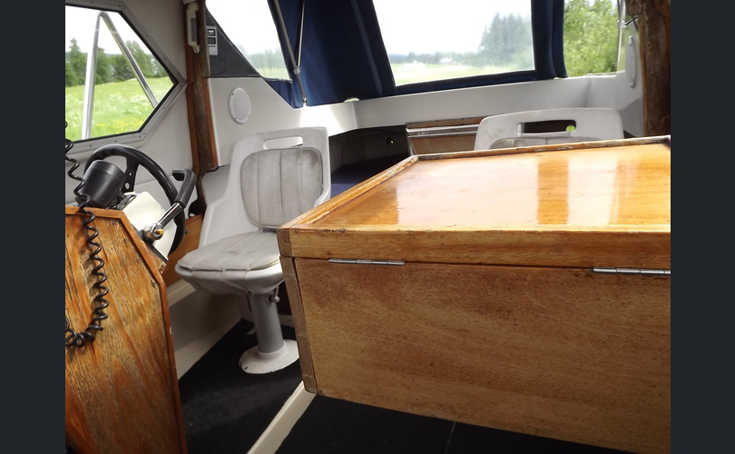Delphin 565 cabin-kuva-6